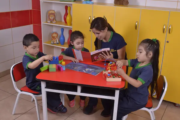 10 Juegos educativos para niños que transforman el aprendizaje